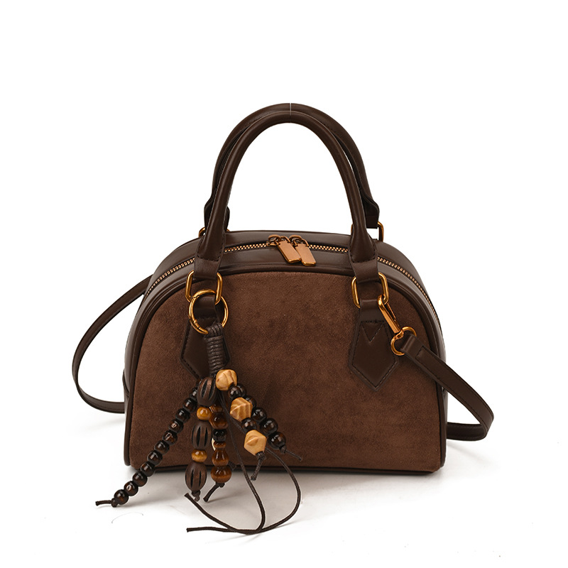 Women'S Fashion Trends Fall 2025 - 2025 Fall/Winter Vintage Suede Trend Fashion