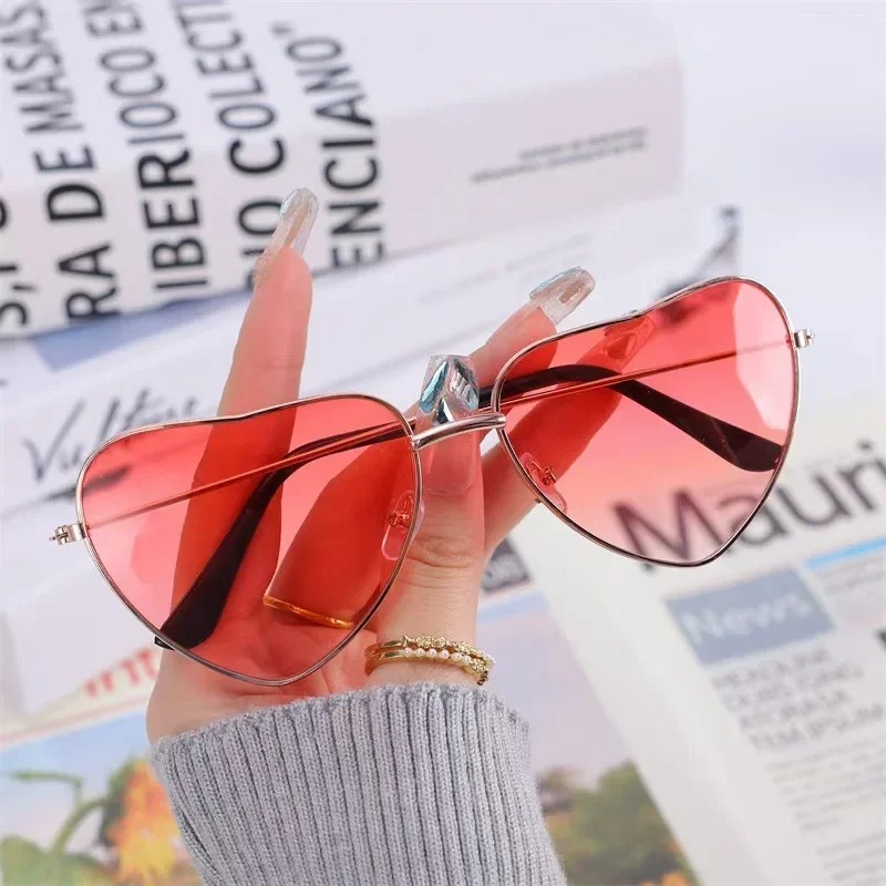 Fashion Heart Shaped Metal Sun - Women Fashion Glasses recension och pris