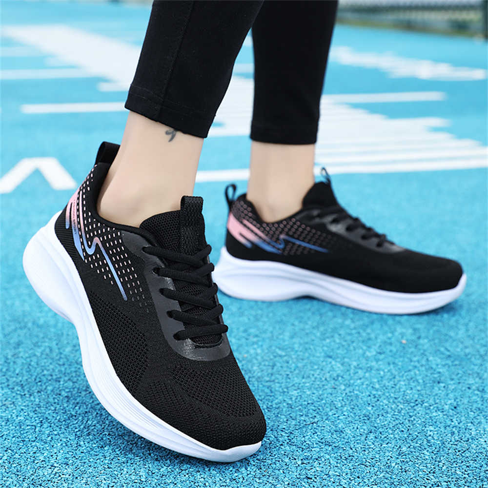 Black Lace Up Sneakers Woman O - Women'S Yellow Fashion Sneakers recension och pris