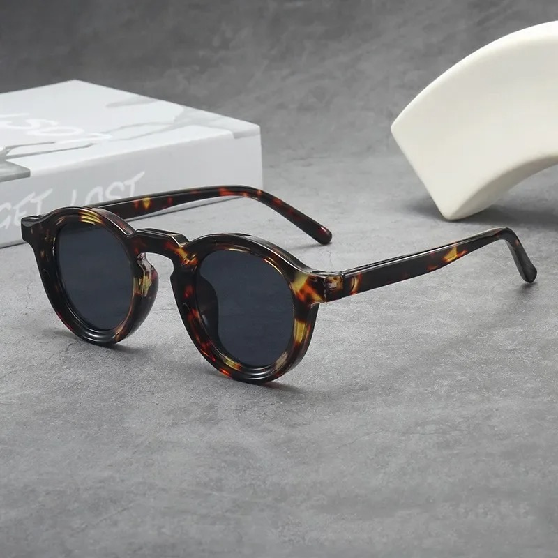 High Quality Round Sunglasses  - Women Fashion Glasses recension och pris